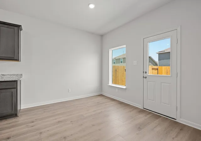 Photo 4 of Single family home for sale at 9600 Stranton Dr, Fort Worth, TX 76140 | MLS# 21372305 | Listing updated on 2026-08-29