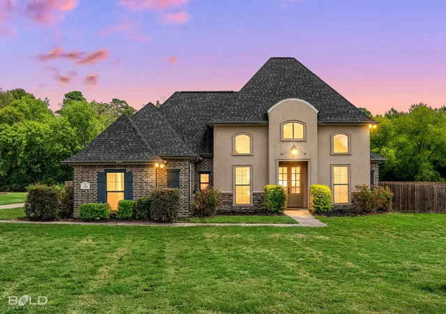 Photo 1 of Single family home for sale at 220 Hallmark Dr, Stonewall, LA 71078 | MLS# 21362110 | Listing updated on 2026-10-05