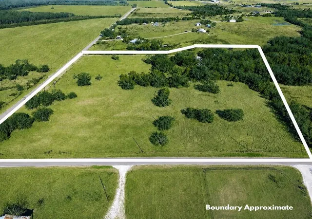 Photo 1 of Sale Pending at 6100 Cr 662, Farmersville, TX 75442 | MLS# 21371930 | Listing updated on 2026-08-31