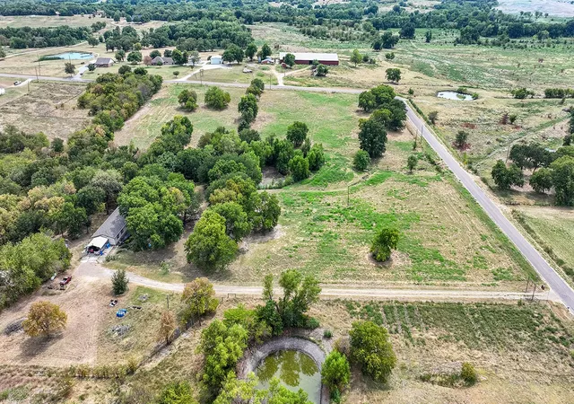 Photo 4 of Sale Pending at 6100 Cr 662, Farmersville, TX 75442 | MLS# 21371930 | Listing updated on 2026-08-31