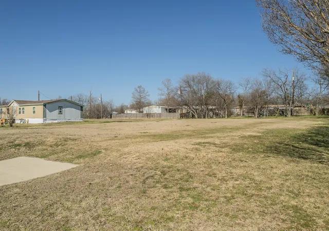 Photo 4 of Land for sale at 10405 Sunrise Cir, Flower Mound, TX 76226 | MLS# 21372335 | Listing updated on 2026-08-29