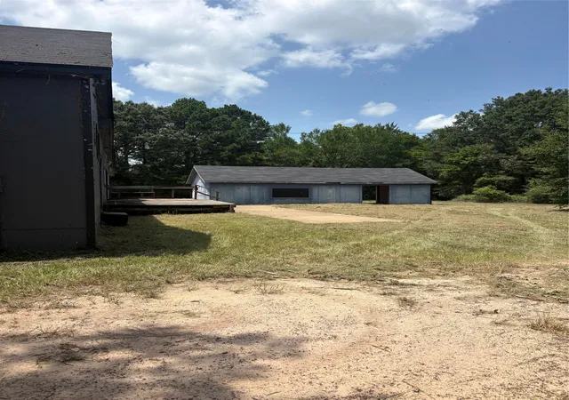 Photo 15 of Single family home for sale at 2071 W Point Tap Rd, Palestine, TX 75803 | MLS# 21372412 | Listing updated on 2026-08-29