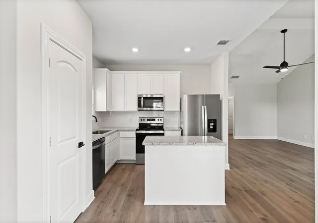 Photo 2 of Single family home for sale at 224 Live Oak Ln, Hutchins, TX 75141 | MLS# 21372415 | Listing updated on 2026-08-29