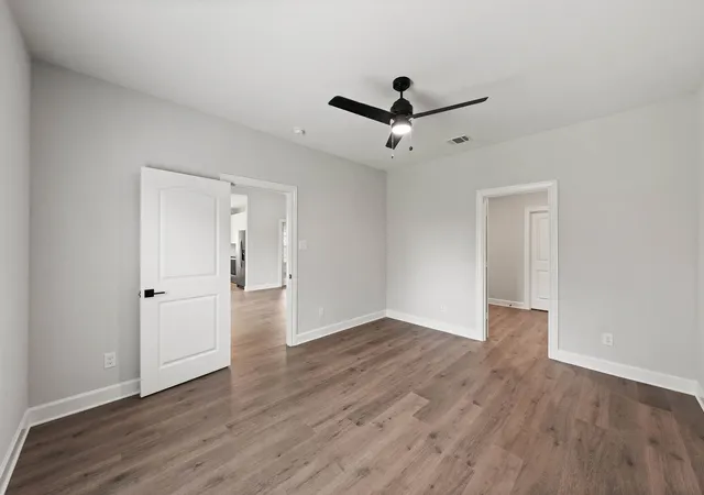 Photo 3 of Single family home for sale at 224 Live Oak Ln, Hutchins, TX 75141 | MLS# 21372415 | Listing updated on 2026-08-29