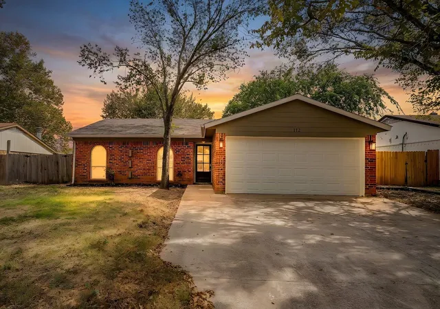 Photo 1 of Single family home for sale at 112 Lorie St, Alvarado, TX 76009 | MLS# 21371450 | Listing updated on 2026-09-18