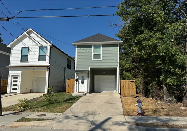Photo 2 of Sale Pending at 515 N Moore St, Dallas, TX 75203 | MLS# 21372434 | Listing updated on 2026-10-02