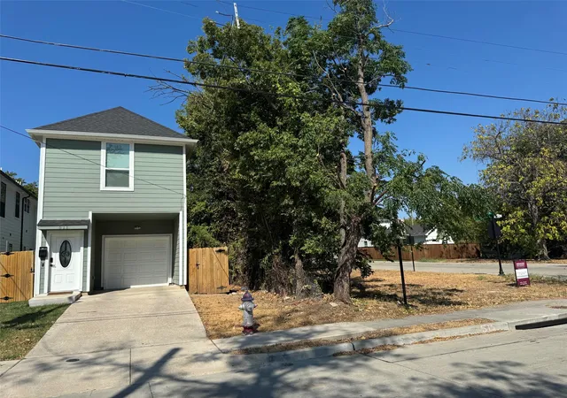 Photo 3 of Sale Pending at 515 N Moore St, Dallas, TX 75203 | MLS# 21372434 | Listing updated on 2026-10-02