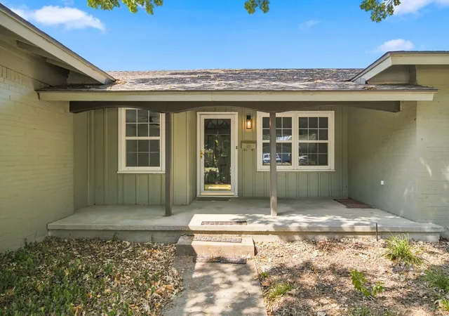 Photo 3 of Single family home for sale at 3300 Leith Ave, Fort Worth, TX 76133 | MLS# 21372124 | Listing updated on 2026-08-29