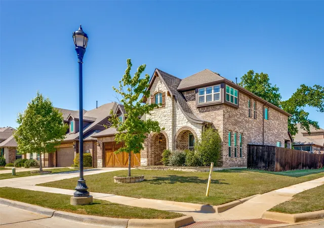 Photo 1 of Single family home for sale at 1029 Palo Oaks Dr, Burleson, TX 76028 | MLS# 21372409 | Listing updated on 2026-08-29