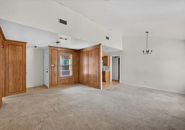 Photo 4 of Single family home for sale at 203 Myrtle Ave, Waxahachie, TX 75165 | MLS# 21371200 | Listing updated on 2026-08-29