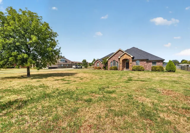 Photo 3 of Single family home for sale at 10231 Bantry Ln, Forney, TX 75126 | MLS# 21370326 | Listing updated on 2026-10-07