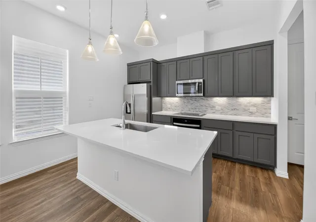 Photo 3 of Single family home for sale at 4713 Craymore Rd, Dallas, TX 75228 | MLS# 21372170 | Listing updated on 2026-08-29