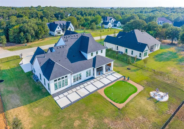 Photo 3 of Mansion for sale at 1402 Dogwood Vw, Oak Point, TX 75068 | MLS# 21372499 | Listing updated on 2026-10-06
