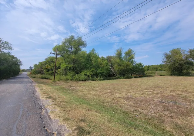 Photo 3 of Land for sale at Lot1 County Road 1076, Farmersville, TX 75442 | MLS# 21372526 | Listing updated on 2026-08-29