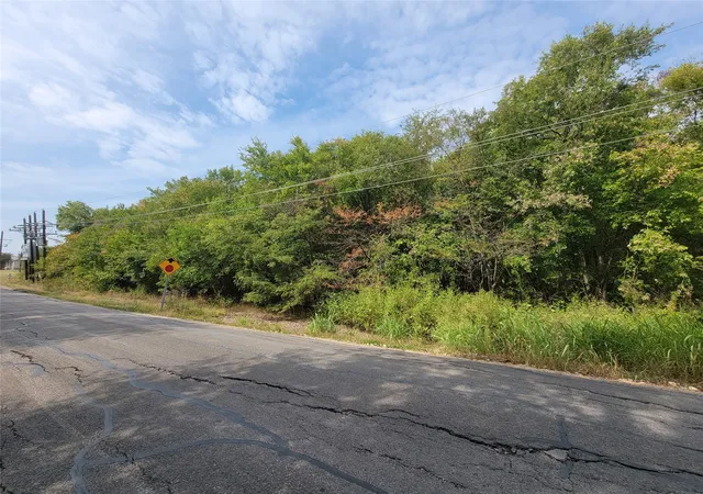 Photo 4 of Land for sale at Lot1 County Road 1076, Farmersville, TX 75442 | MLS# 21372526 | Listing updated on 2026-08-29