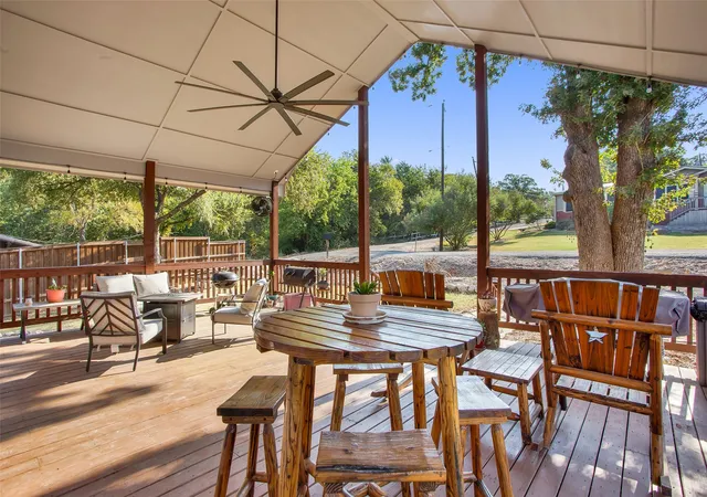 Photo 3 of Single family home for sale at 21 Bluegill Rd, Pottsboro, TX 75076 | MLS# 21358055 | Listing updated on 2026-09-25