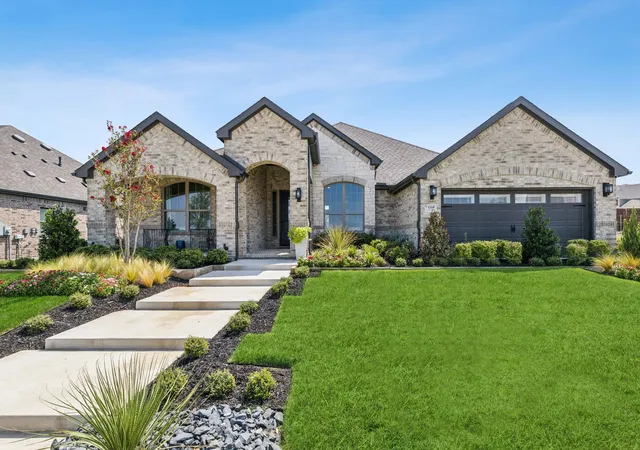 Photo 1 of Single family home for sale at 3918 Ashland Ave, Midlothian, TX 76065 | MLS# 21372586 | Listing updated on 2026-08-29