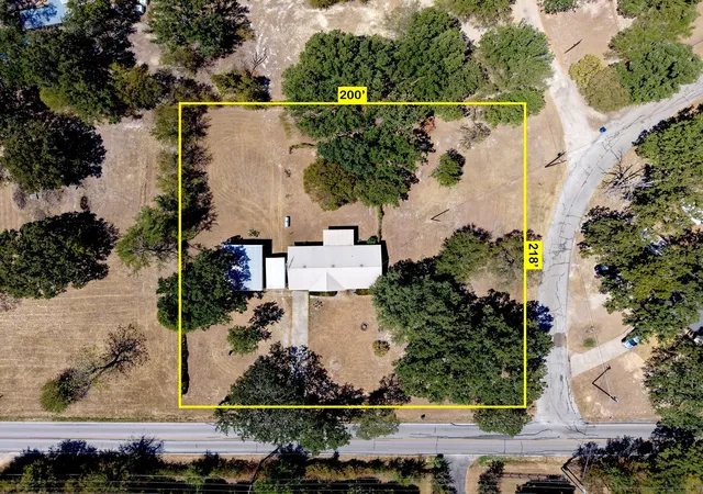 Photo 3 of Single family home for sale at 631 Welch Ln, Gun Barrel City, TX 75156 | MLS# 21372595 | Listing updated on 2026-08-29