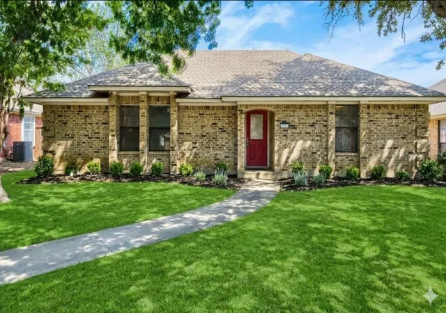 Photo 1 of Single family home for sale at 315 Tanglewood St, Denton, TX 76207 | MLS# 21277137 | Listing updated on 2026-08-29