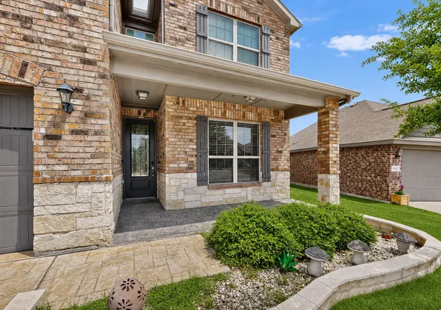 Photo 3 of Single family home for sale at 4808 Beaver Creek Ave, Denton, TX 76207 | MLS# 21367239 | Listing updated on 2026-08-29