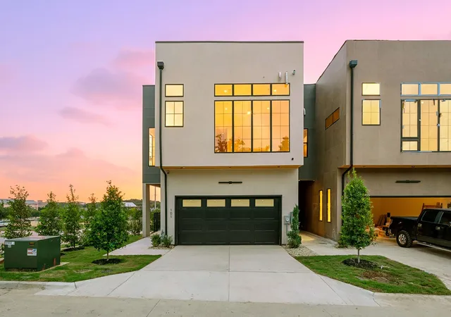 Townhouse for sale at 101 Beldonia Ct, Trophy Club, TX 76262 | MLS# 21372554