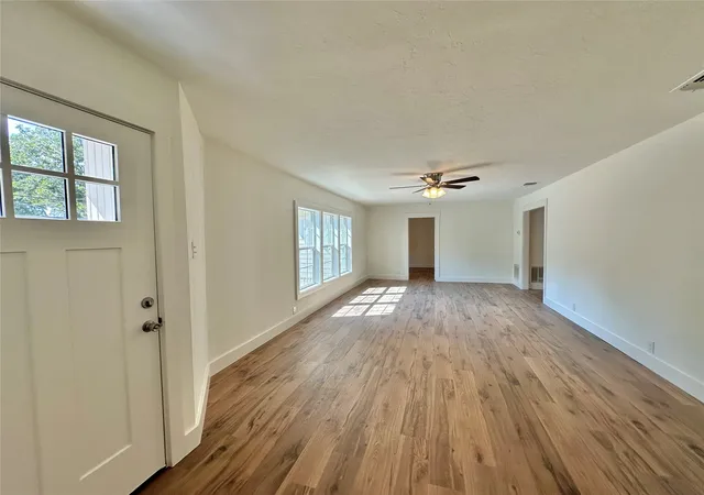 Photo 3 of Single family home for sale at 112 Morris Dr, Sulphur Springs, TX 75482 | MLS# 21371819 | Listing updated on 2026-08-29