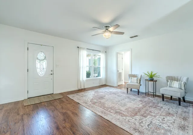 Photo 3 of Single family home for sale at 403 Norton St, Weatherford, TX 76086 | MLS# 21370791 | Listing updated on 2026-10-01