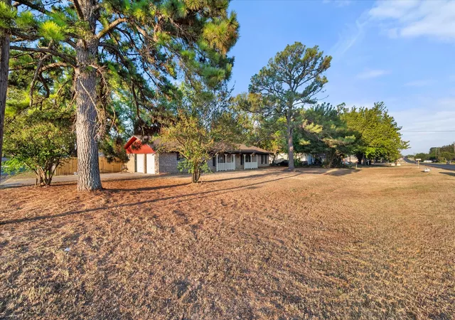 Photo 3 of Single family home for sale at 3400 Emhouse Rd, Corsicana, TX 75110 | MLS# 21371816 | Listing updated on 2026-10-02