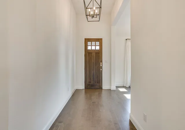 Photo 4 of Single family home for sale at 5705 Surry Mountain Trl, Fort Worth, TX 76179 | MLS# 21356977 | Listing updated on 2026-08-31