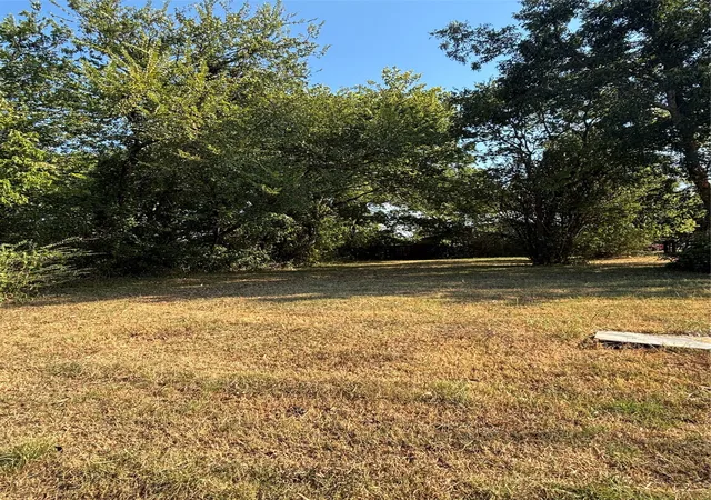 Photo 2 of Land for sale at 720 Mill St, Gainesville, TX 76240 | MLS# 21372647 | Listing updated on 2026-08-29