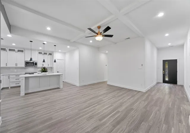 Photo 4 of Single family home for sale at 300 S 5Th St, Crandall, TX 75114 | MLS# 21371136 | Listing updated on 2026-08-29