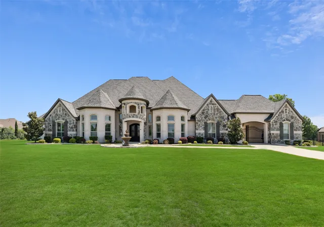 Photo 1 of Mansion for sale at 5302 Berwick Ln, Parker, TX 75002 | MLS# 21364937 | Listing updated on 2026-09-21