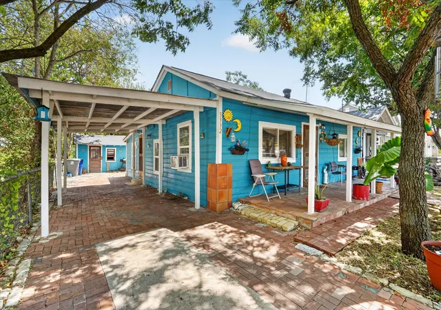 Photo 2 of Single family home for sale at 3332 Coronet Blvd, Dallas, TX 75212 | MLS# 21372701 | Listing updated on 2026-08-29