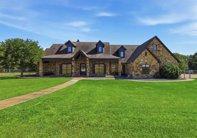 Photo 1 of Single family home for sale at 6808 Nine Mile Bridge, Fort Worth, TX 76135 | MLS# 21369570 | Listing updated on 2026-09-17