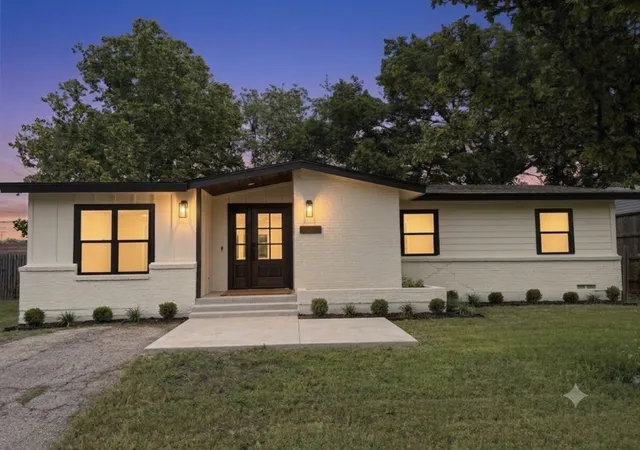 Photo 2 of Single family home for sale at 2305 Lockhart Ave, Dallas, TX 75228 | MLS# 21372711 | Listing updated on 2026-08-30