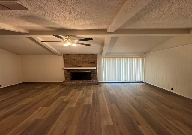 Photo 2 of Single family home for sale at 606 Pepperidge Ct, Arlington, TX 76014 | MLS# 21242684 | Listing updated on 2026-08-30