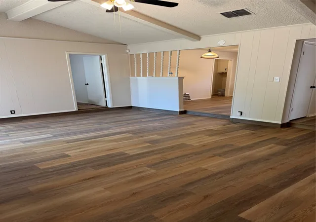 Photo 3 of Single family home for sale at 606 Pepperidge Ct, Arlington, TX 76014 | MLS# 21242684 | Listing updated on 2026-08-30