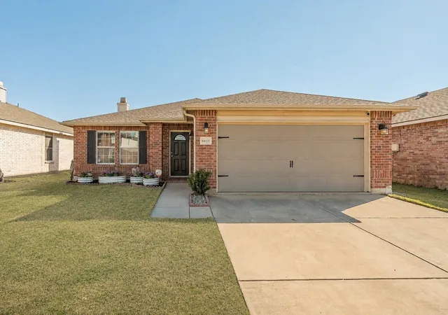 Photo 1 of Single family home for sale at 6601 Longleaf Ln, Denton, TX 76210 | MLS# 21372627 | Listing updated on 2026-09-19