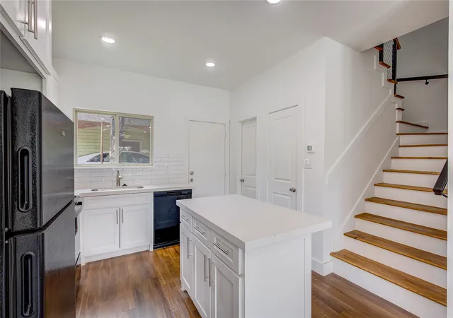Photo 4 of Single family home for sale at 620 Whitworth St, Sulphur Springs, TX 75482 | MLS# 21371496 | Listing updated on 2026-08-31