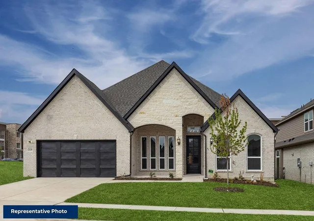 Photo 1 of Single family home for sale at 604 Ole Opry Dr, Burleson, TX 76028 | MLS# 21372797 | Listing updated on 2026-08-31