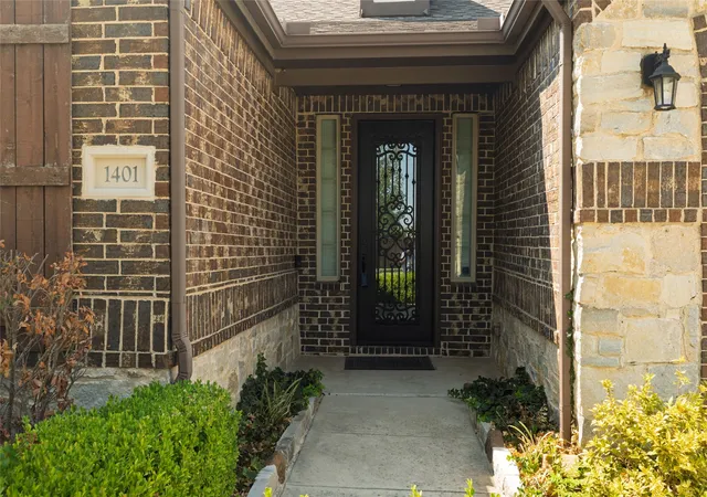 Photo 3 of Single family home for sale at 1401 Eagleton Ln, Northlake, TX 76226 | MLS# 21358557 | Listing updated on 2026-08-30