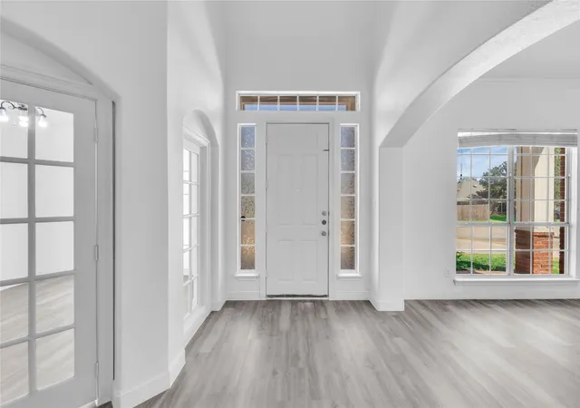 Photo 3 of Single family home for sale at 2622 Westwind Dr, Corinth, TX 76210 | MLS# 21372817 | Listing updated on 2026-08-30
