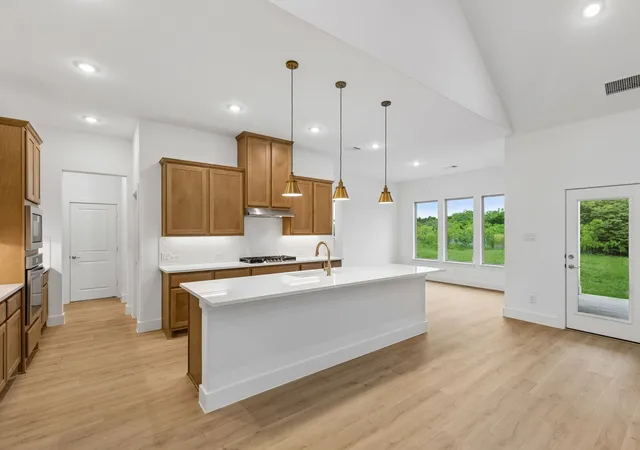 Photo 3 of Single family home for sale at 4440 Vaquero Dr, Waxahachie, TX 75165 | MLS# 21372821 | Listing updated on 2026-08-30