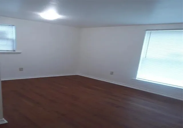 Photo 3 of Single family home for sale at 428 Birchwood Cir, Mesquite, TX 75149 | MLS# 21372834 | Listing updated on 2026-08-30