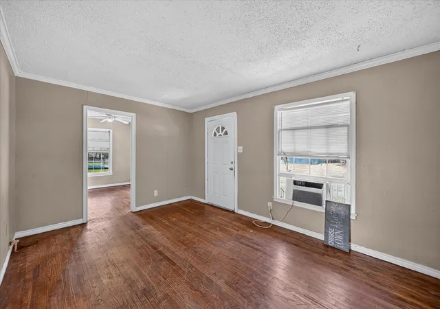 Photo 2 of Single family home for sale at 3933 Winfield Ave, Fort Worth, TX 76109 | MLS# 21370872 | Listing updated on 2026-08-30