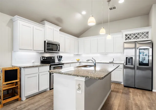 Photo 2 of Single family home for sale at 3205 Buckskin Trl, Aubrey, TX 76227 | MLS# 21364524 | Listing updated on 2026-08-31