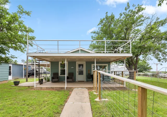 Photo 4 of Single family home for sale at 326 Moonshine Cir, Seymour, TX 76380 | MLS# 21372849 | Listing updated on 2026-09-03
