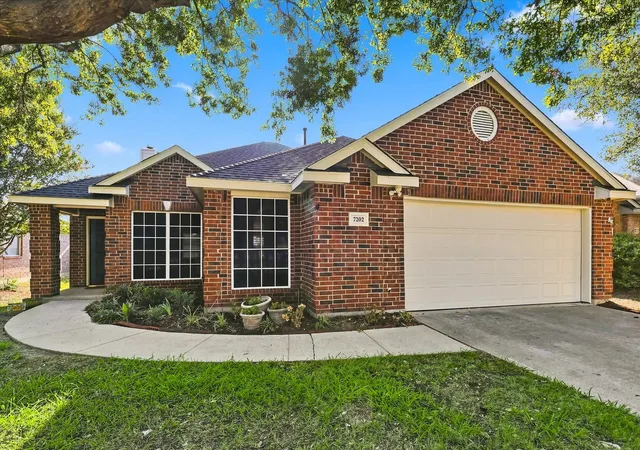 Photo 2 of Single family home for sale at 7202 Hillshire Ln, Sachse, TX 75048 | MLS# 21372615 | Listing updated on 2026-09-01