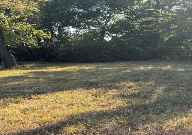 Photo 1 of Land for sale at 724 Mill St, Gainesville, TX 76240 | MLS# 21372670 | Listing updated on 2026-08-30