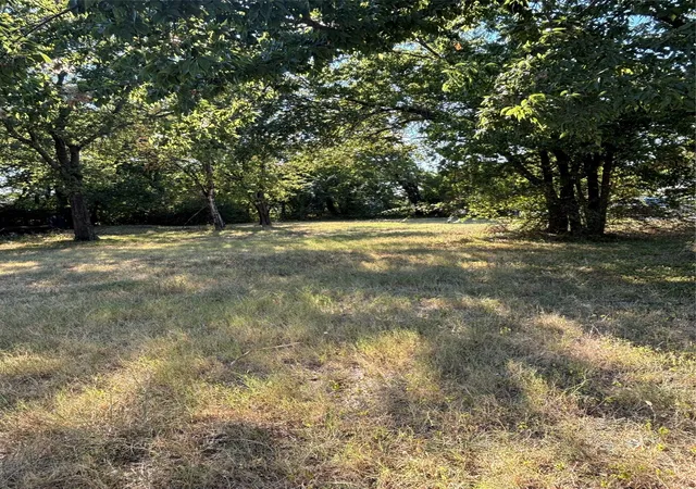 Photo 2 of Land for sale at 724 Mill St, Gainesville, TX 76240 | MLS# 21372670 | Listing updated on 2026-08-30